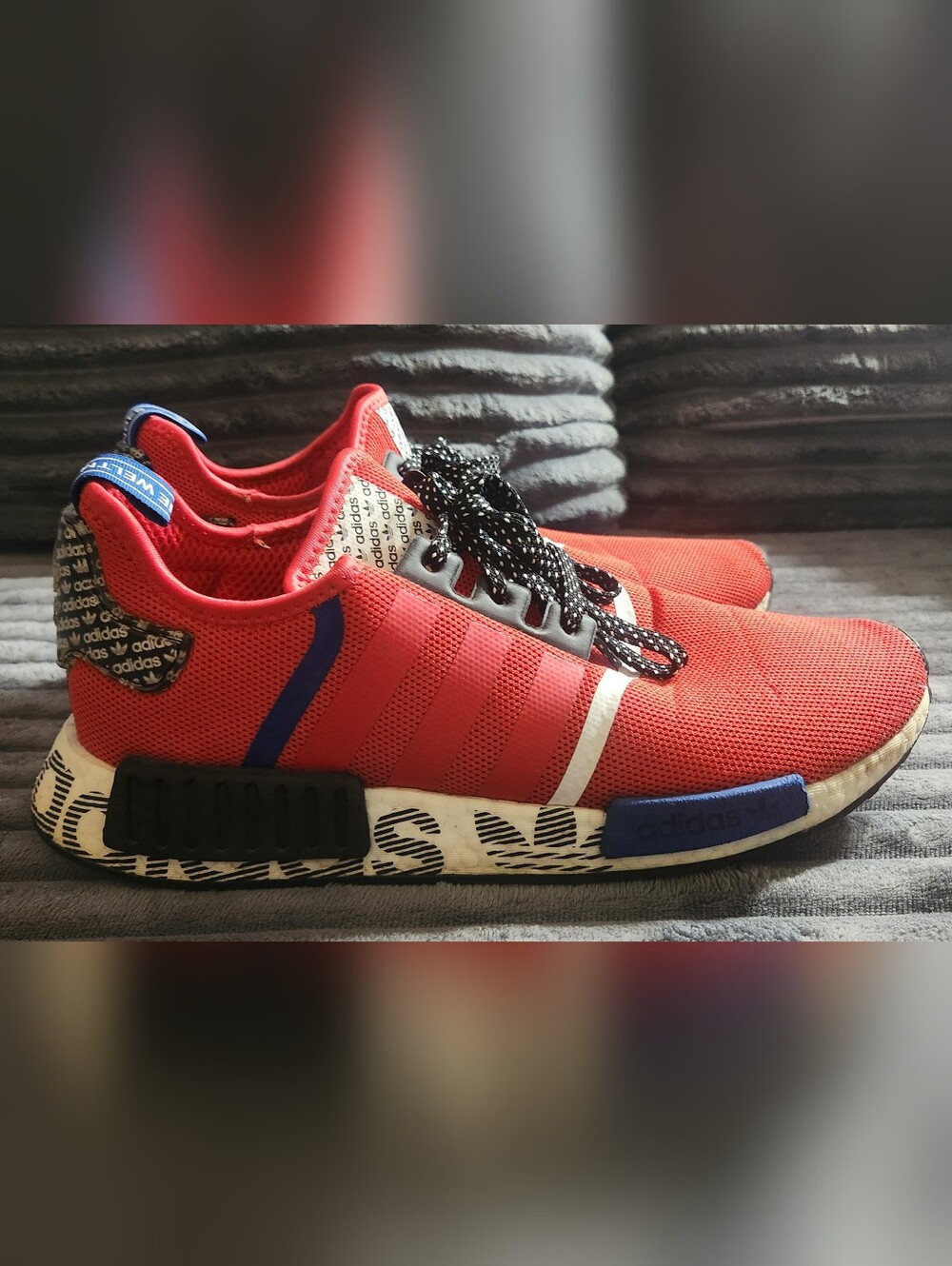 Men's Adidas NMD R1 Active Red Black Fashion Shoes FV5214 Size 11